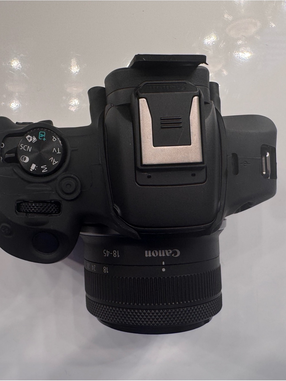 Cannon EOS R50- Black - Picture 8 of 9